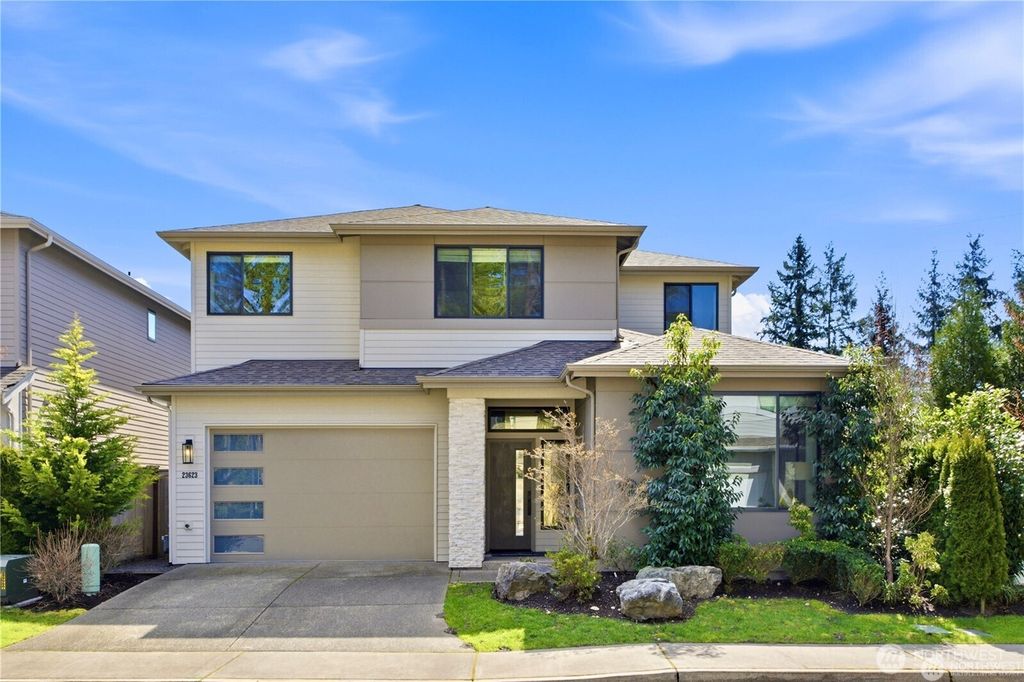 Photo of 23623 SE 35th Court, Sammamish, WA 98029 (MLS # 2519797)