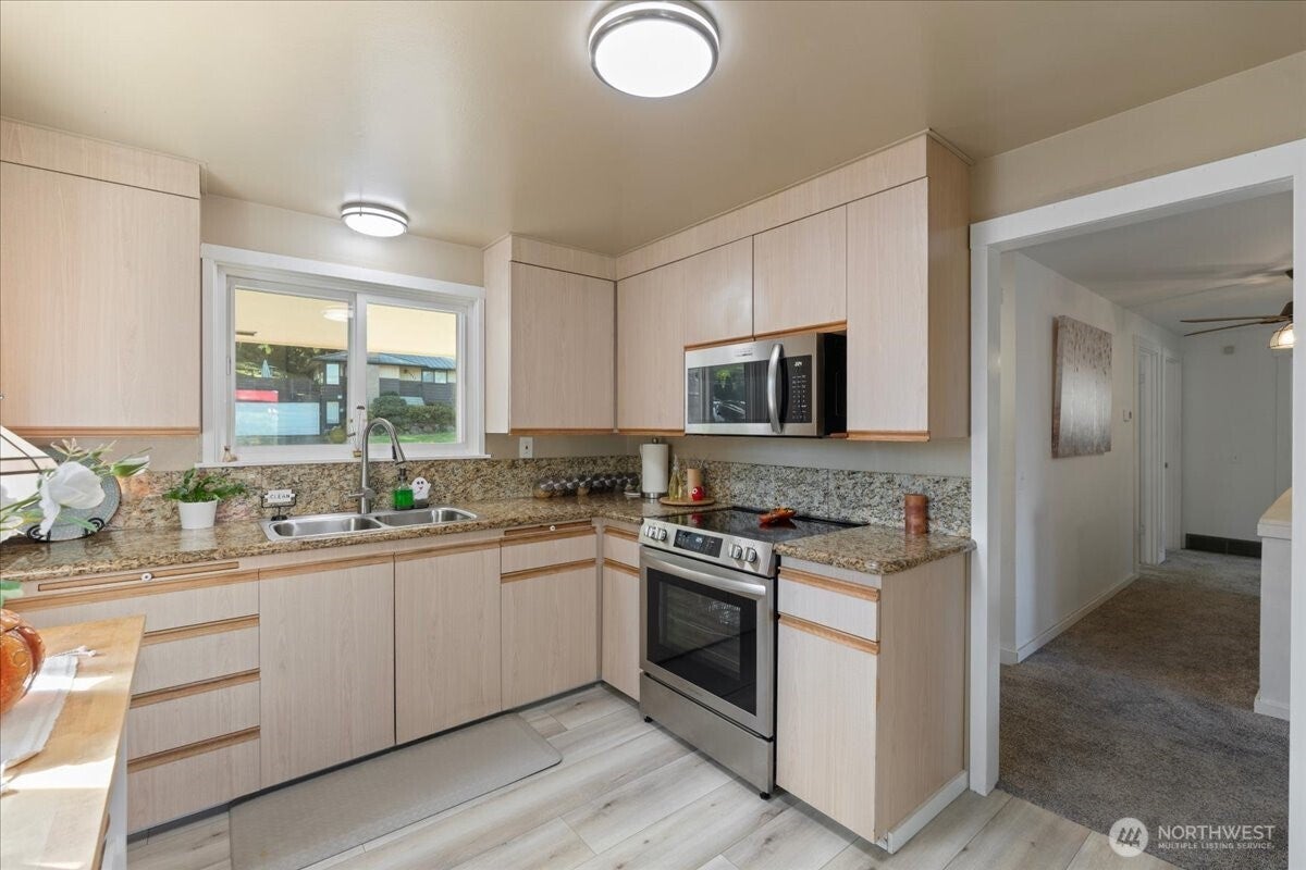 14448 6th Avenue S