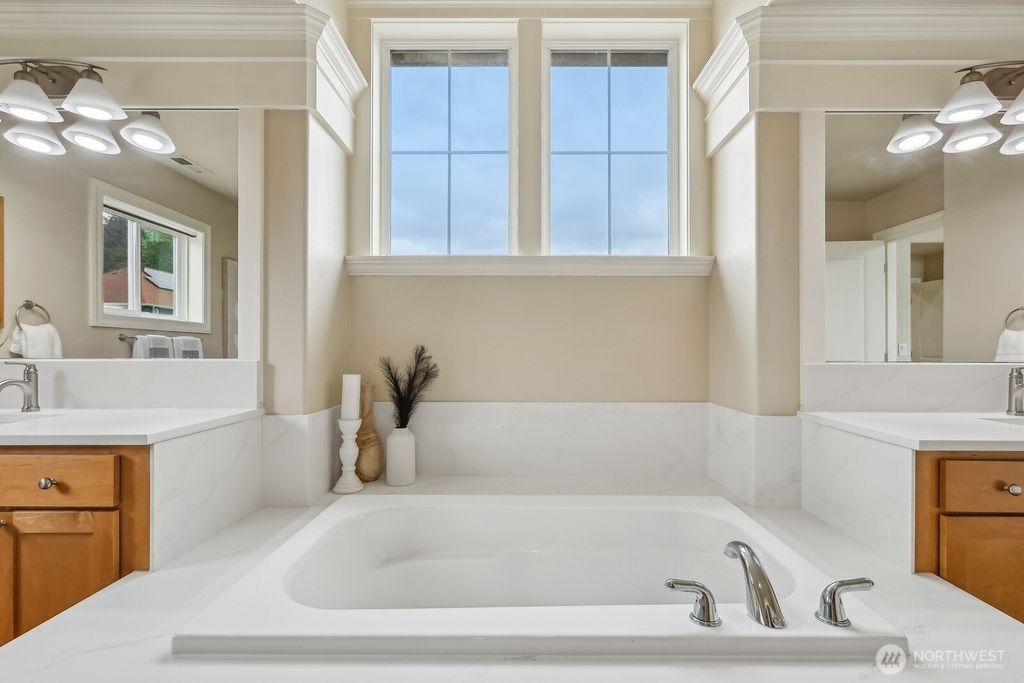 listing image 9368865103600550534