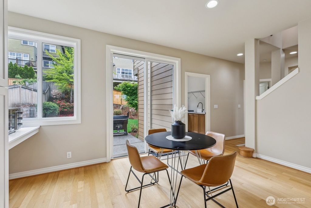 listing image 9360387901724595537