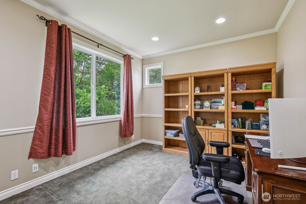 listing image 9364681557994341671