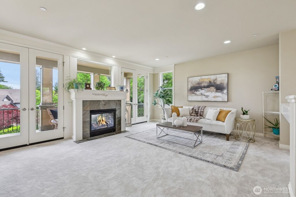 listing image 9365715933594384193