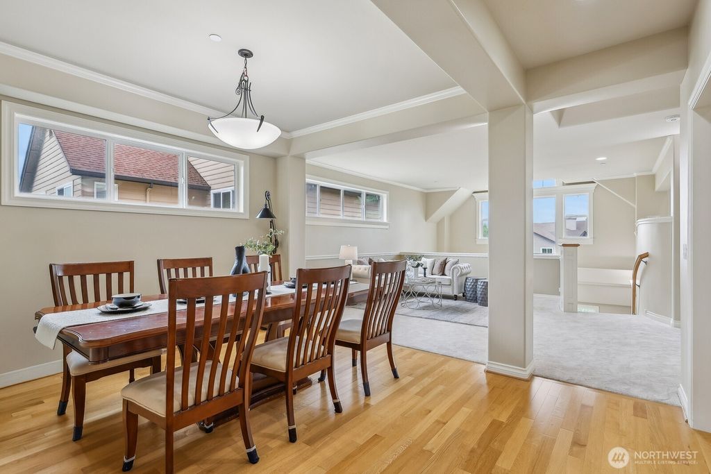 listing image 9360209932326886849