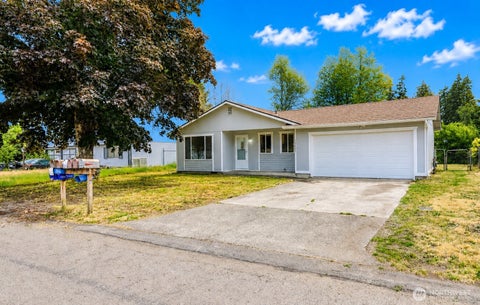 Photo of 15406 11th Avenue Ct E, Tacoma, WA 98445 (MLS # 2547037)