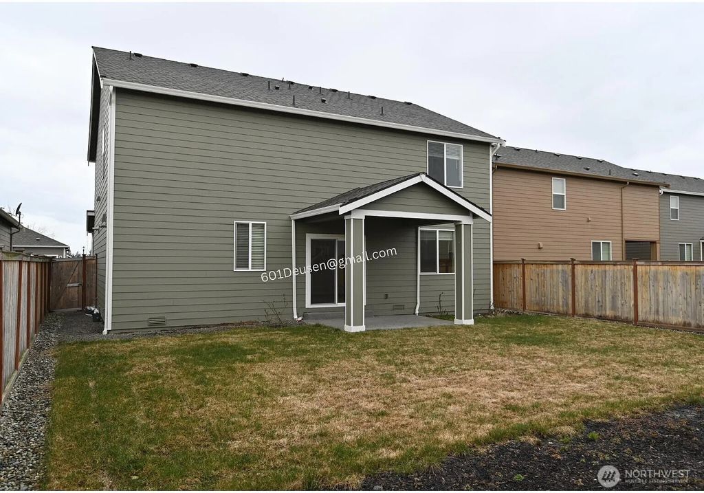 Photo of 601 Deusen Lane N, Enumclaw, WA 98022 (MLS # 2500688)