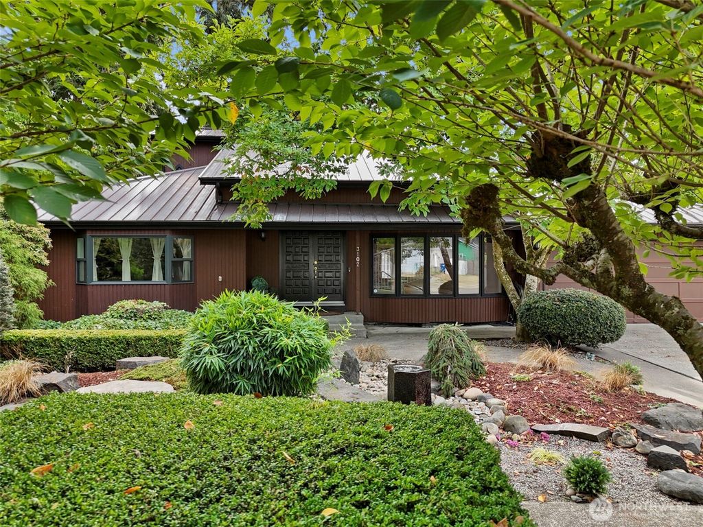 Photo of 3102 16th Street SE, Auburn, WA 98092 (MLS # 2444717)