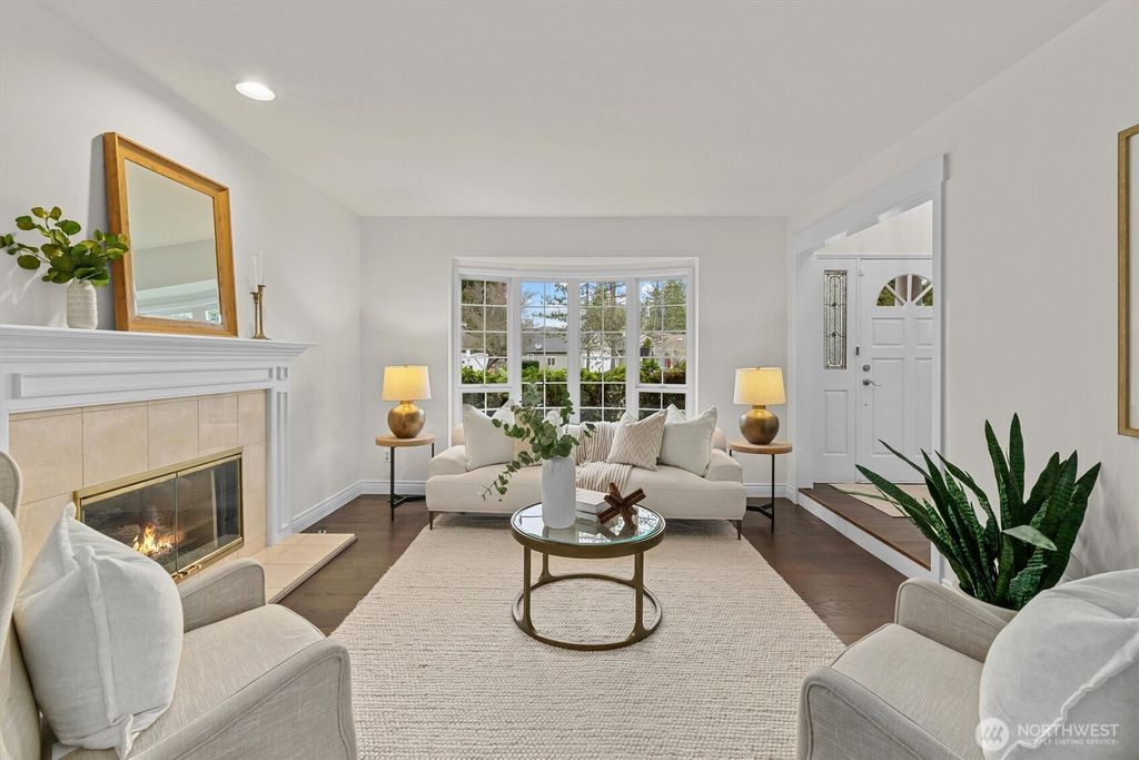 Photo of 2412 237th Court NE, Sammamish, WA 98074 (MLS # 2479134)