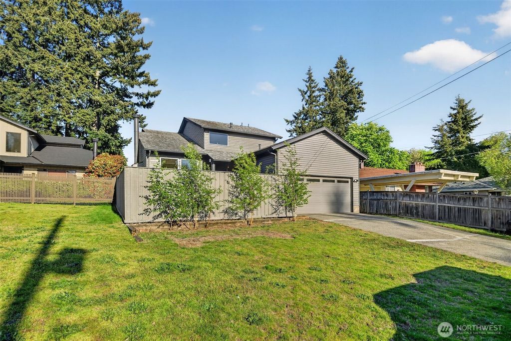 Photo of 12228 Dayton Avenue N, Seattle, WA 98133 (MLS # 2510255)