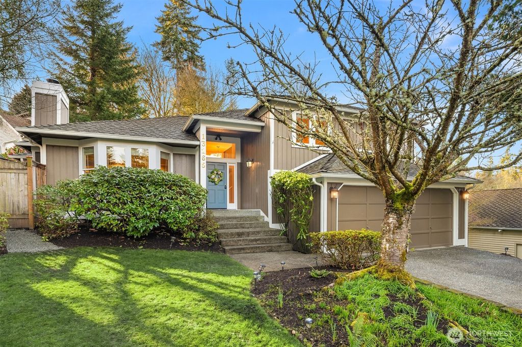 Photo of 13265 SE 55th Place, Bellevue, WA 98006 (MLS # 2490568)