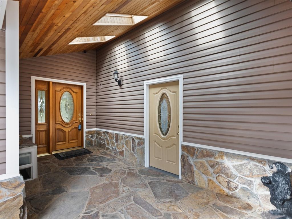 Photo of 26703 148th Avenue SE, Kent, WA 98042 (MLS # 2279059)