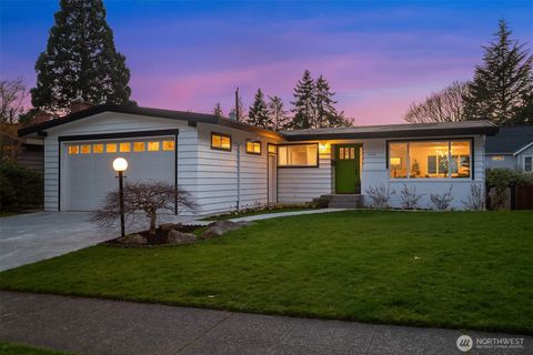 Photo of 7039 39th Avenue NE, Seattle, WA 98115 (MLS # 2498126)