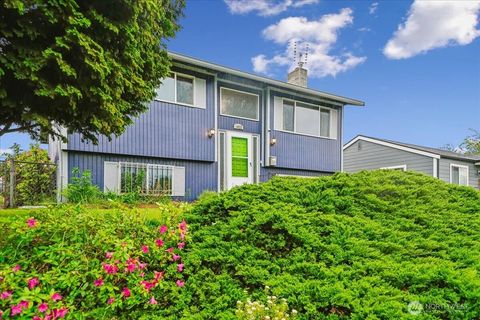 Photo of 1022 E 56th Street, Tacoma, WA 98404 (MLS # 2524489)