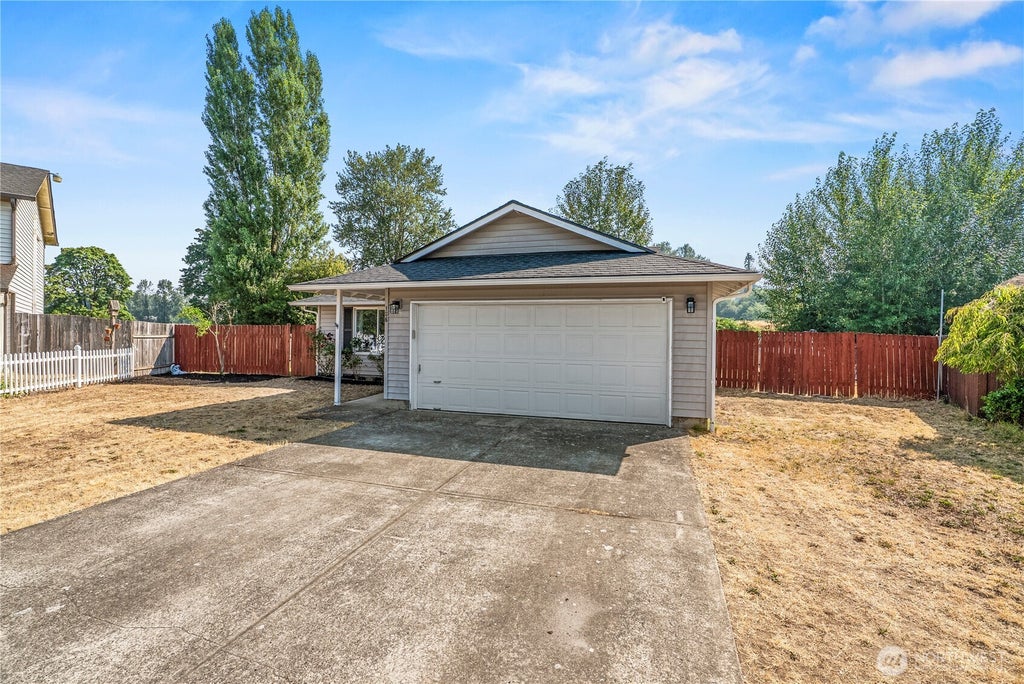 Photo of 186 DECATUR Drive, Kelso, WA 98626 (MLS # 2561283)