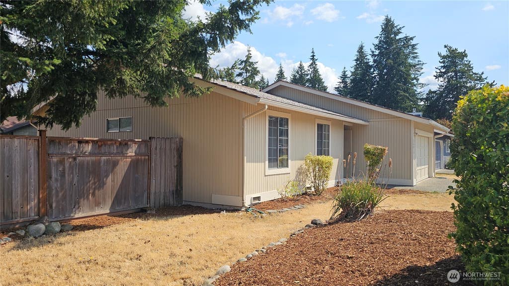 Photo of 26018 191st Place SE, Covington, WA 98042 (MLS # 2561207)
