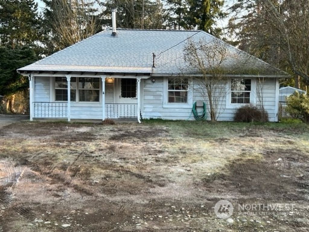 Photo of 22017 Locust Place, Lynnwood, WA 98036 (MLS # 2048288)