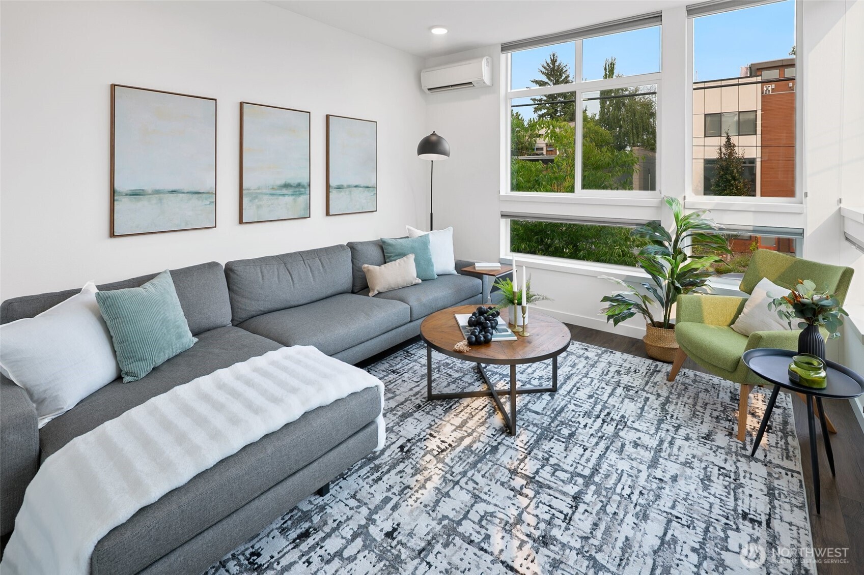 3531 Wallingford Avenue N