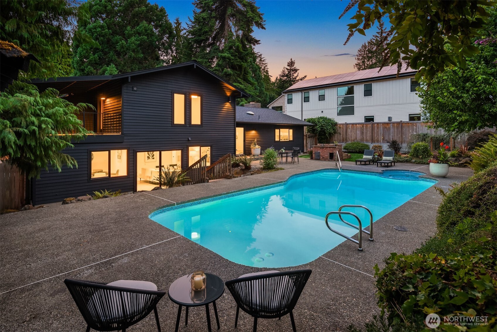 21000 Marine View Drive SW