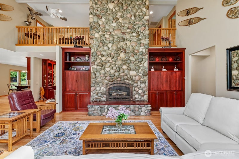 37938 Theo Lane