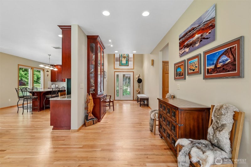 37938 Theo Lane
