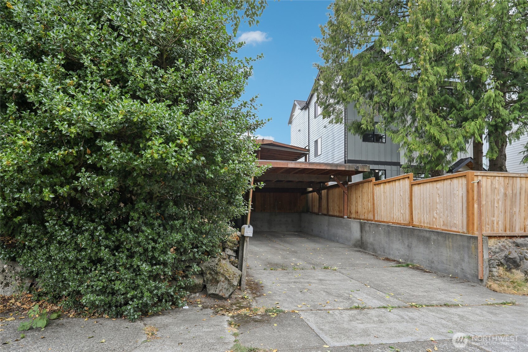 8649 18th Avenue SW
