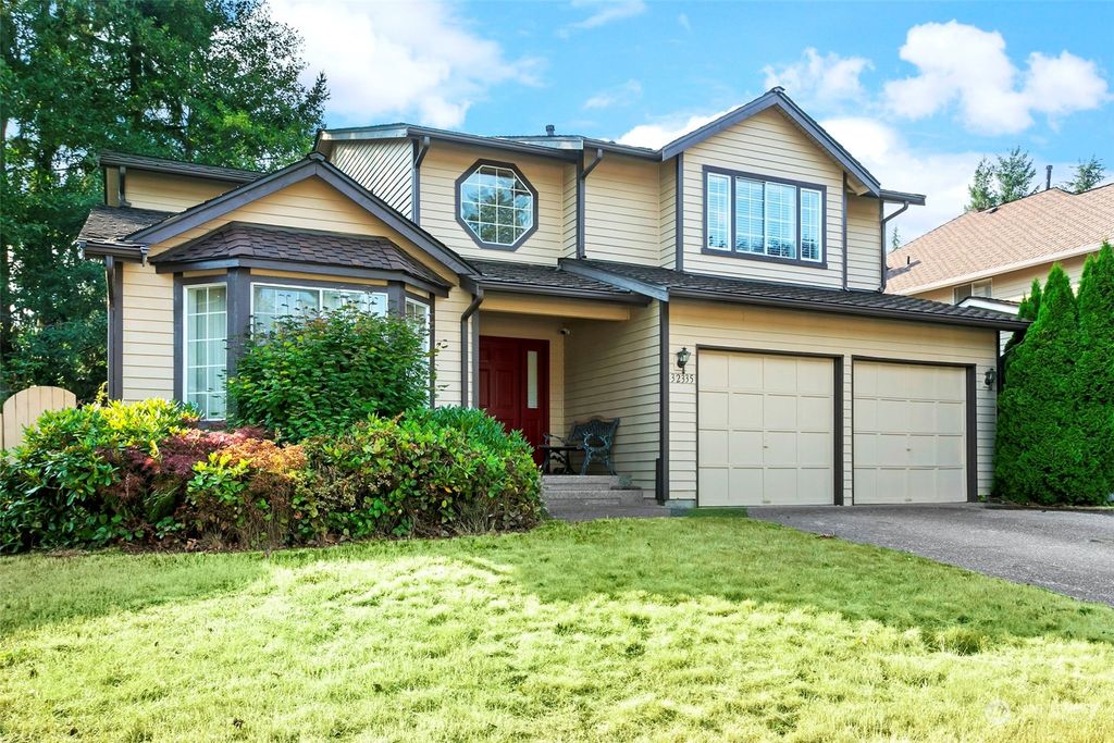 Photo of 32335 7th Avenue SW, Federal Way, WA 98023 (MLS # 2158544)