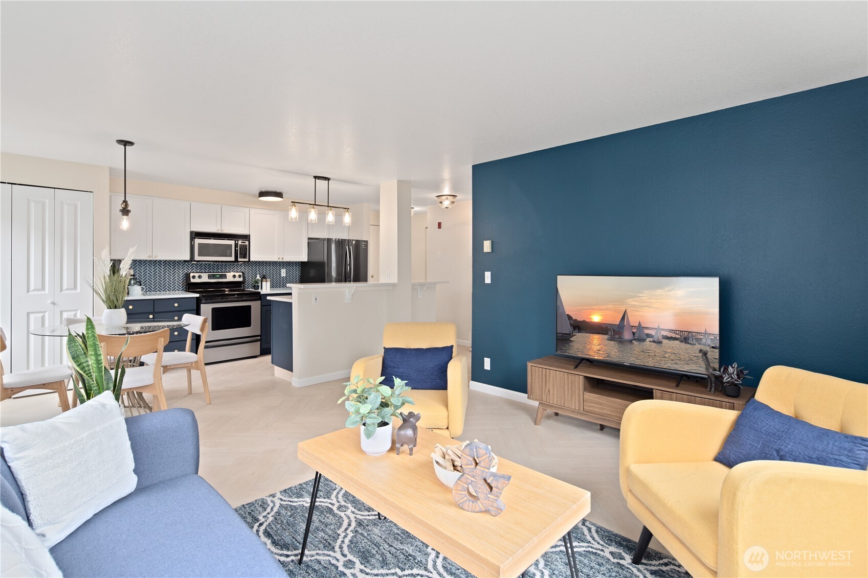 300 10th Avenue A302