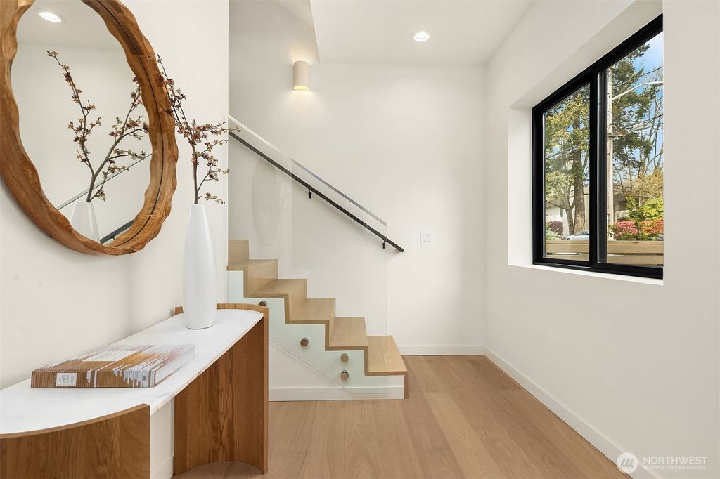 Photo of 419 99th Avenue NE, Bellevue, WA 98004 (MLS # 2450903)