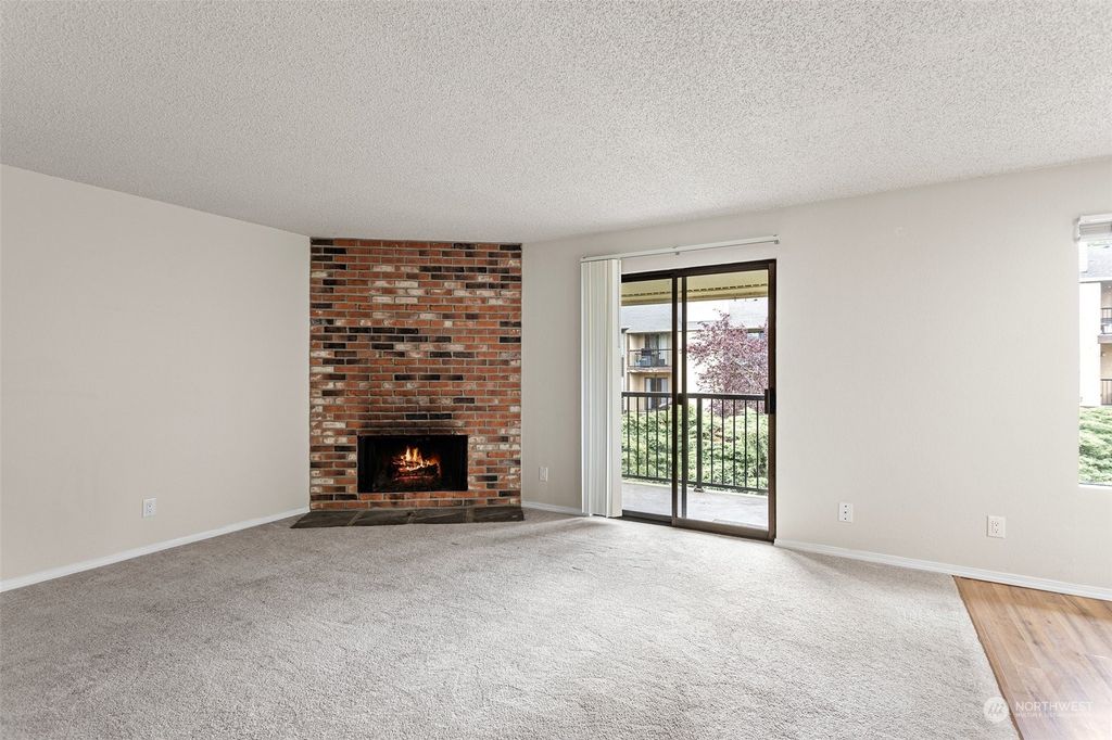 Photo of 14510 124th Avenue NE #C15, Kirkland, WA 98034 (MLS # 2233469)