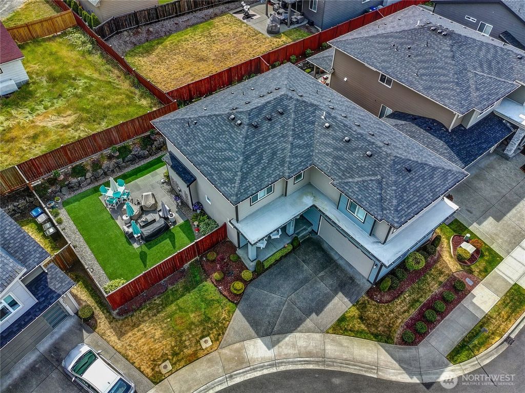 Photo of 24220 93rd Court S, Kent, WA 98030 (MLS # 2393118)