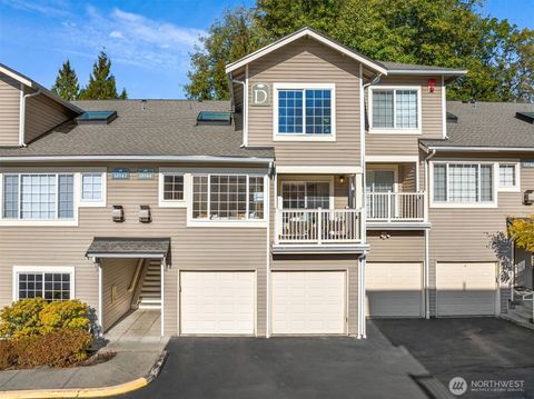 Photo of 18544 NE 57th Street, Redmond, WA 98052 (MLS # 2495349)