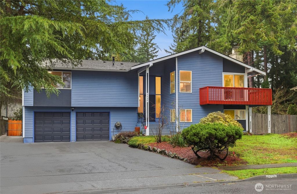 Photo of 4426 NE 17th Street, Renton, WA 98059 (MLS # 2465738)