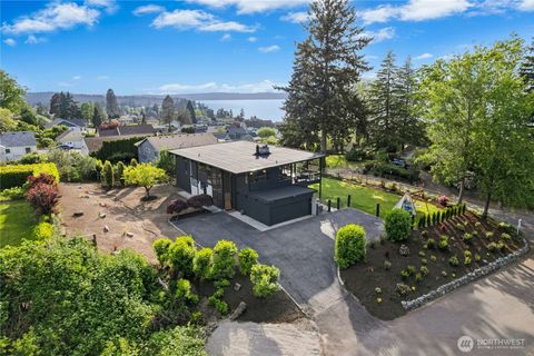 Photo of 1814 Starling Street, Steilacoom, WA 98388 (MLS # 2521405)