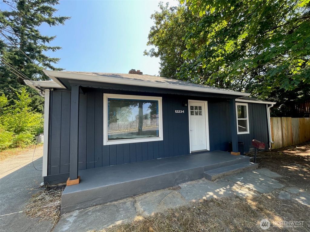 Photo of 12234 68 Avenue S, Seattle, WA 98178 (MLS # 2412024)