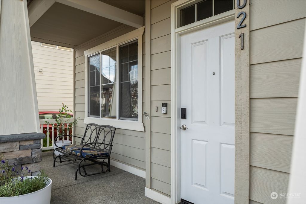 Photo of 17021 165th Avenue SE, Renton, WA 98058 (MLS # 2311949)