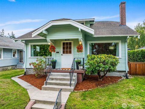Photo of 3750 N 29th Street, Tacoma, WA 98407 (MLS # 2438042)
