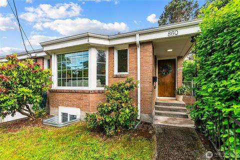 Photo of 860 S 48th ST, Tacoma, WA 98408 (MLS # 2538855)