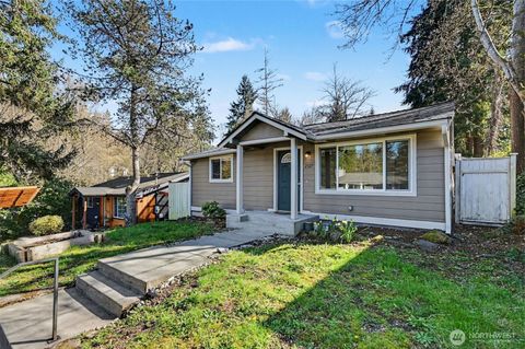 Photo of 2327 NE 86th Street, Seattle, WA 98115 (MLS # 2498653)