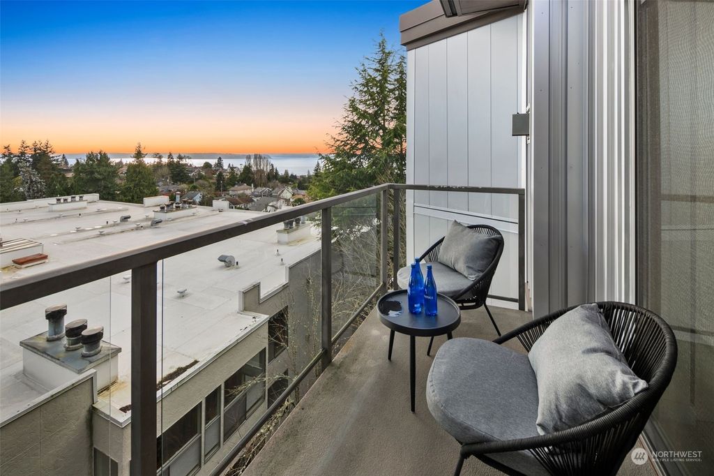Photo of 5001 California Avenue SW #611, Seattle, WA 98136 (MLS # 2187320)