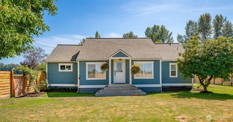 Photo of 1077 Hampton Road, Lynden, WA 98264 (MLS # 2424400)