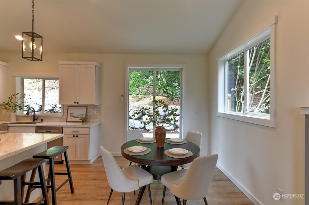 Photo of 4326 Crescent Avenue, Everett, WA 98203 (MLS # 2266254)