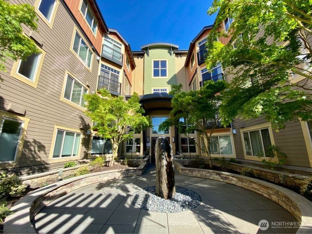 Photo of 15700 116th Ave NE #204, Bothell, WA 98011 (MLS # 2477427)