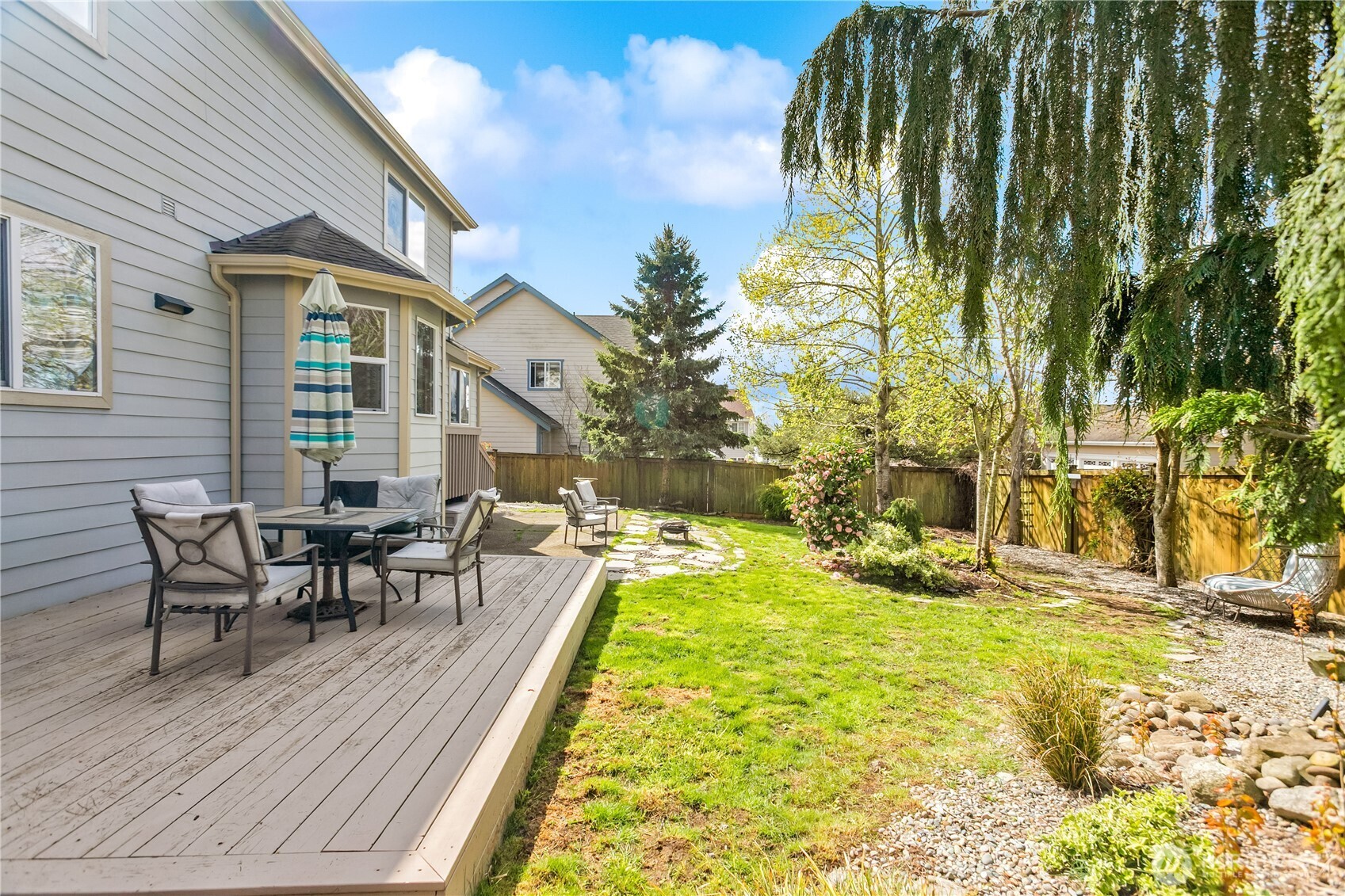 3918 Norpoint Way NE