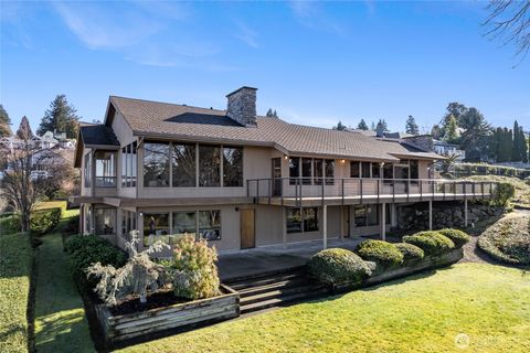 2720 Soundview Drive W University Place WA 98466