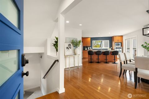 Photo of 6206 52nd Avenue NE, Seattle, WA 98115 (MLS # 2445572)