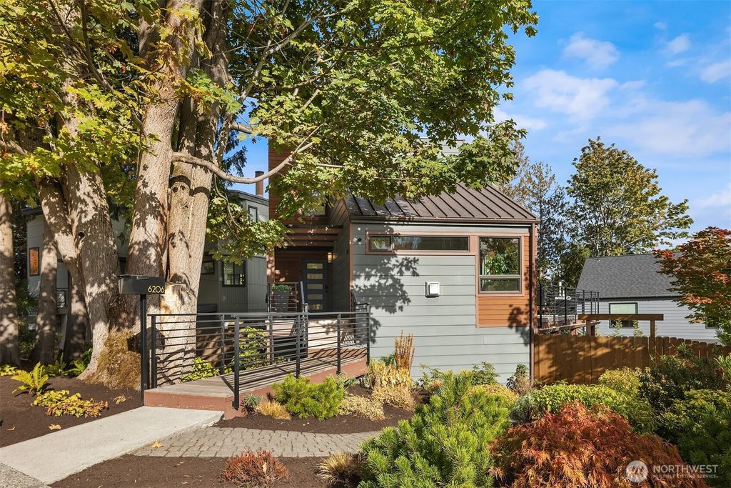 Photo of 6206 52nd Avenue NE, Seattle, WA 98115 (MLS # 2445572)