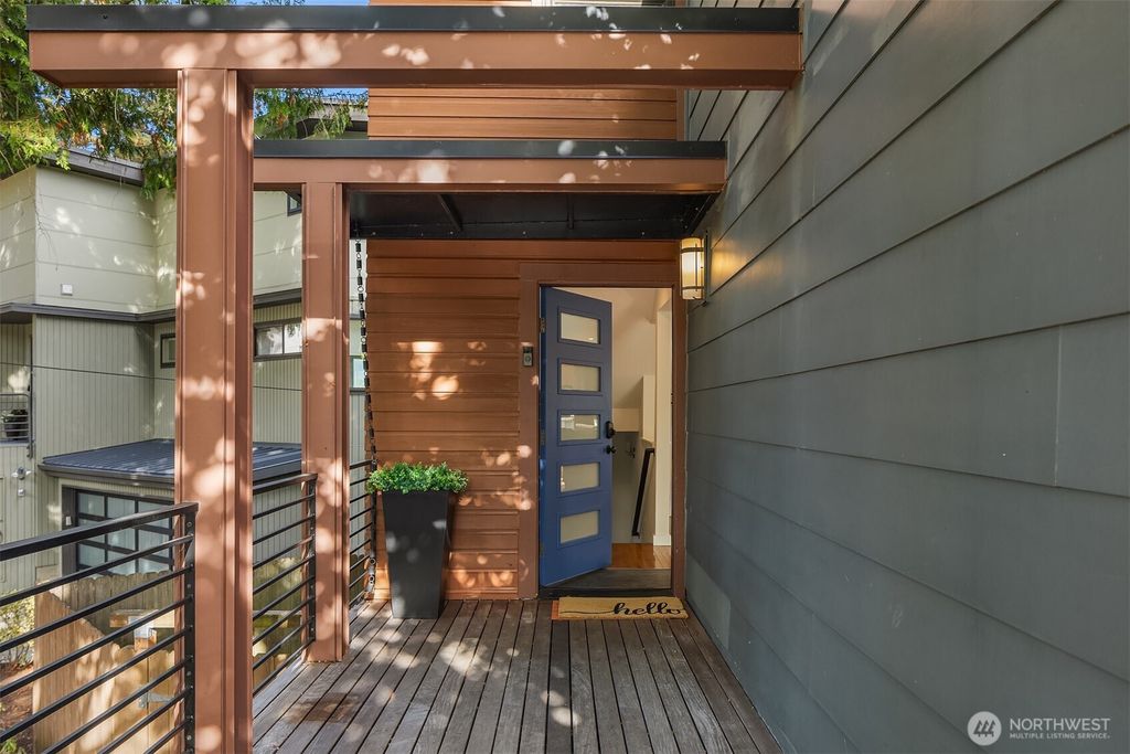 Photo of 6206 52nd Avenue NE, Seattle, WA 98115 (MLS # 2445572)