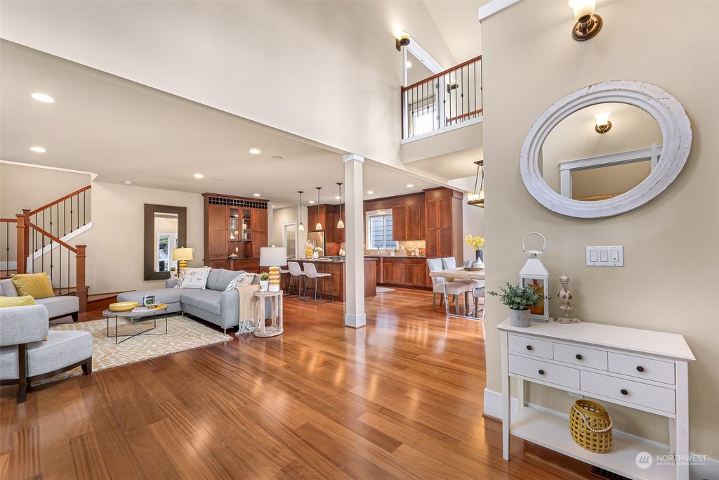 Photo of 7020 33rd Avenue NE, Seattle, WA 98115 (MLS # 2168221)