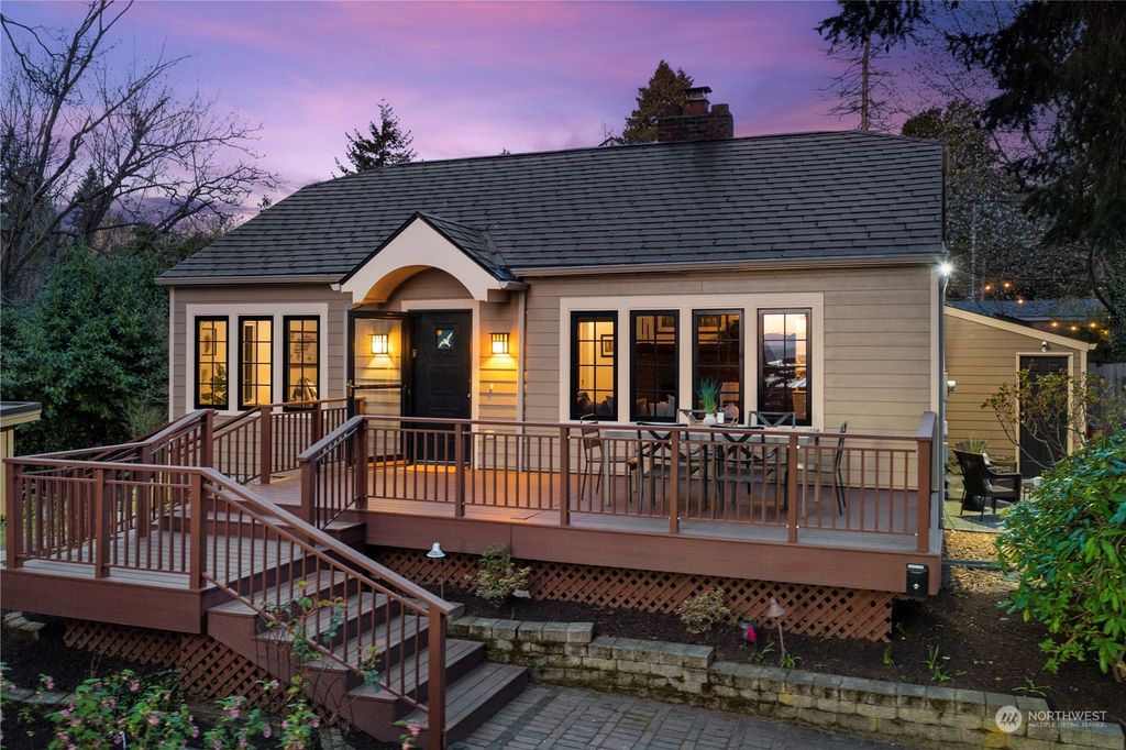 Photo of 6970 47th Avenue SW, Seattle, WA 98136 (MLS # 2212441)