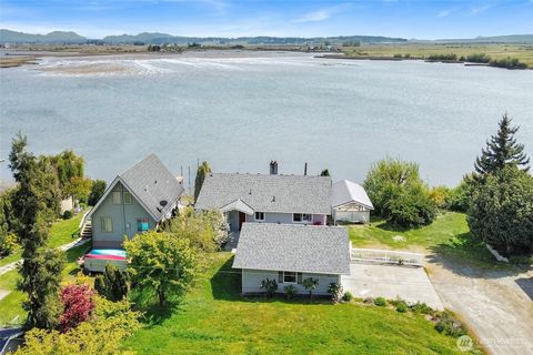 11586 Scott Road Bow WA 98232