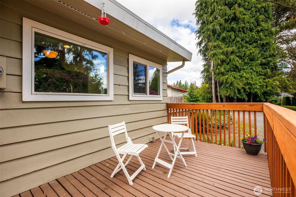 Photo of 1302 Park Avenue, Snohomish, WA 98290 (MLS # 2380017)